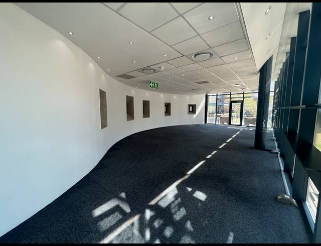 102M² OFFICE TO LET IN MELROSE ARCH
